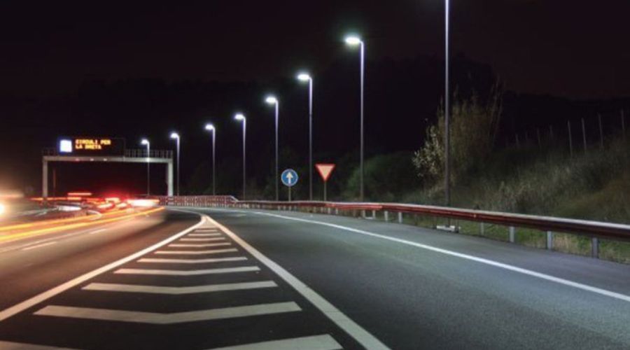Postes de Iluminación Vial